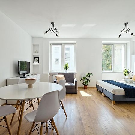 Urbannestgroup - Angorska Przy Stadionie Narodowym Варшава Экстерьер фото